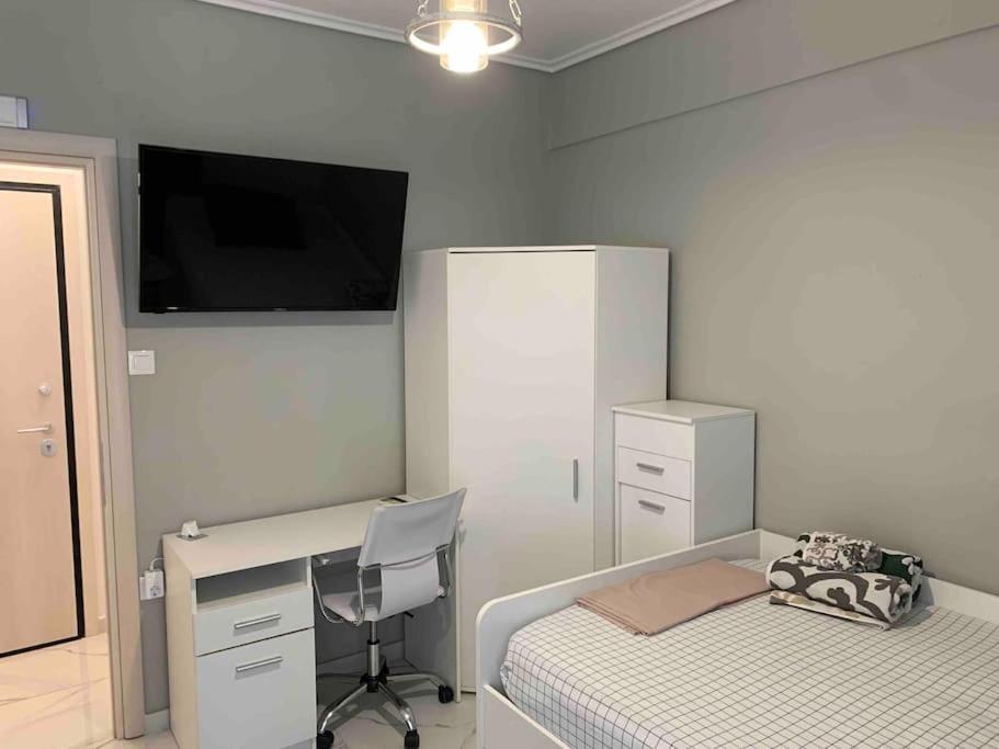 Lux Appartment , 3 Rooms Full Extra , City Center Солун Екстериор снимка