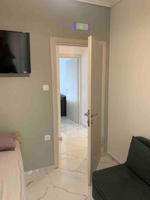 Lux Appartment , 3 Rooms Full Extra , City Center Солун Екстериор снимка