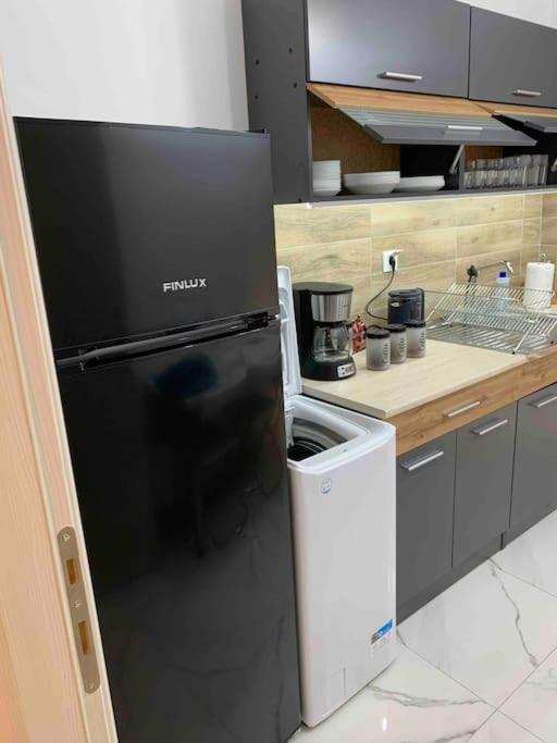 Lux Appartment , 3 Rooms Full Extra , City Center Солун Екстериор снимка