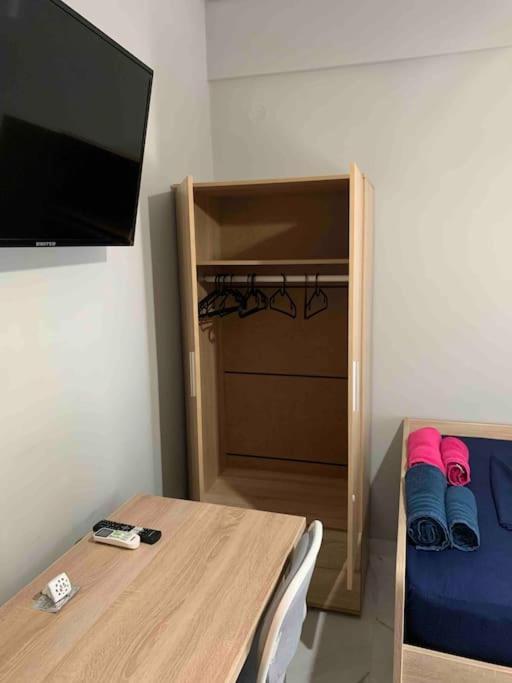 Lux Appartment , 3 Rooms Full Extra , City Center Солун Екстериор снимка