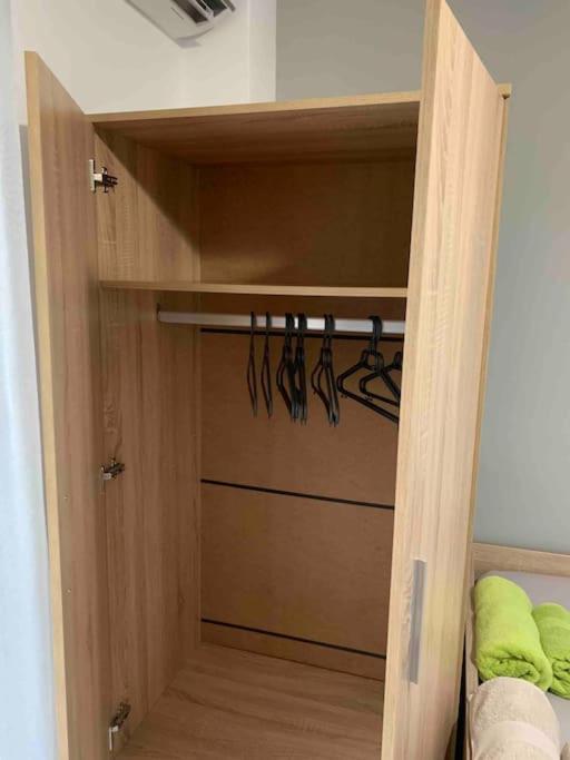 Lux Appartment , 3 Rooms Full Extra , City Center Солун Екстериор снимка